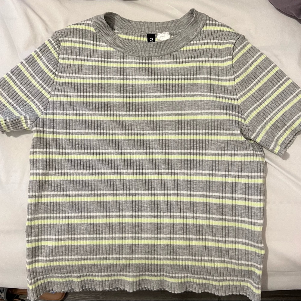 New H&M stripped knit top